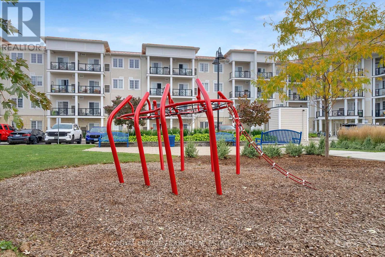 318 - 50 Lakebreeze Drive, Clarington, Ontario  L1B 0V9 - Photo 19 - E12429448