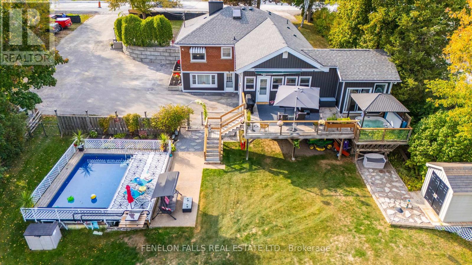 63 The Queensway N, Georgina (Keswick North), Ontario  L4P 0L2 - Photo 1 - N12429365