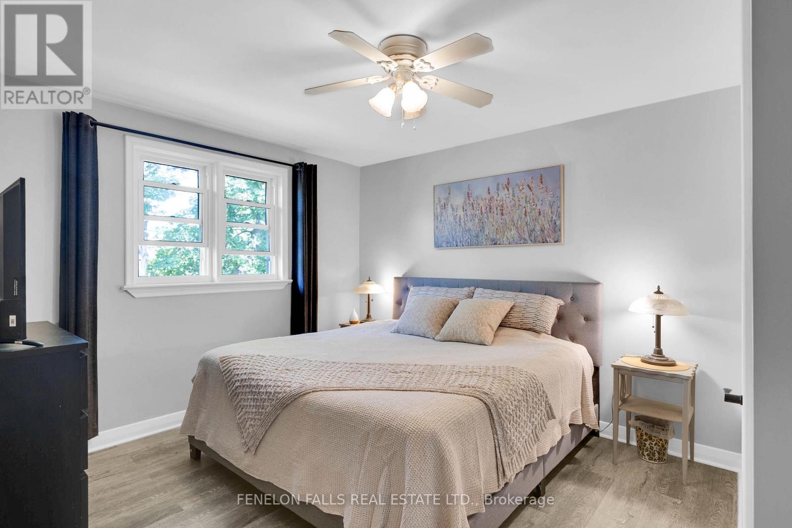63 The Queensway N, Georgina (Keswick North), Ontario  L4P 0L2 - Photo 20 - N12429365