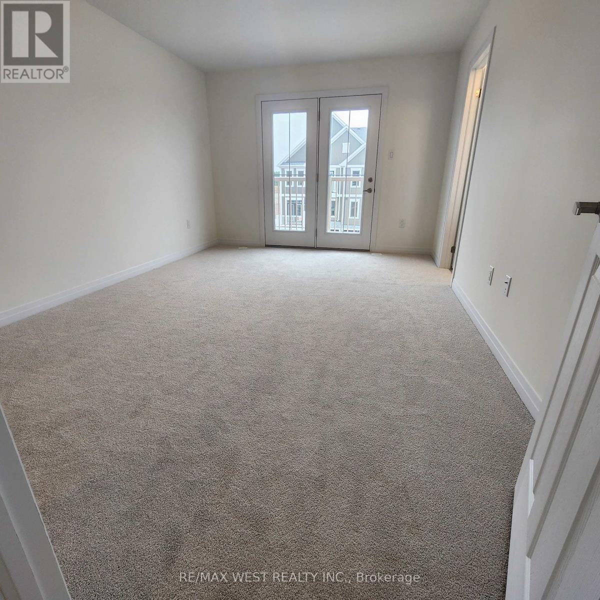 5 Pogie Drive, Welland, Ontario  L3B 0P2 - Photo 31 - X12409805