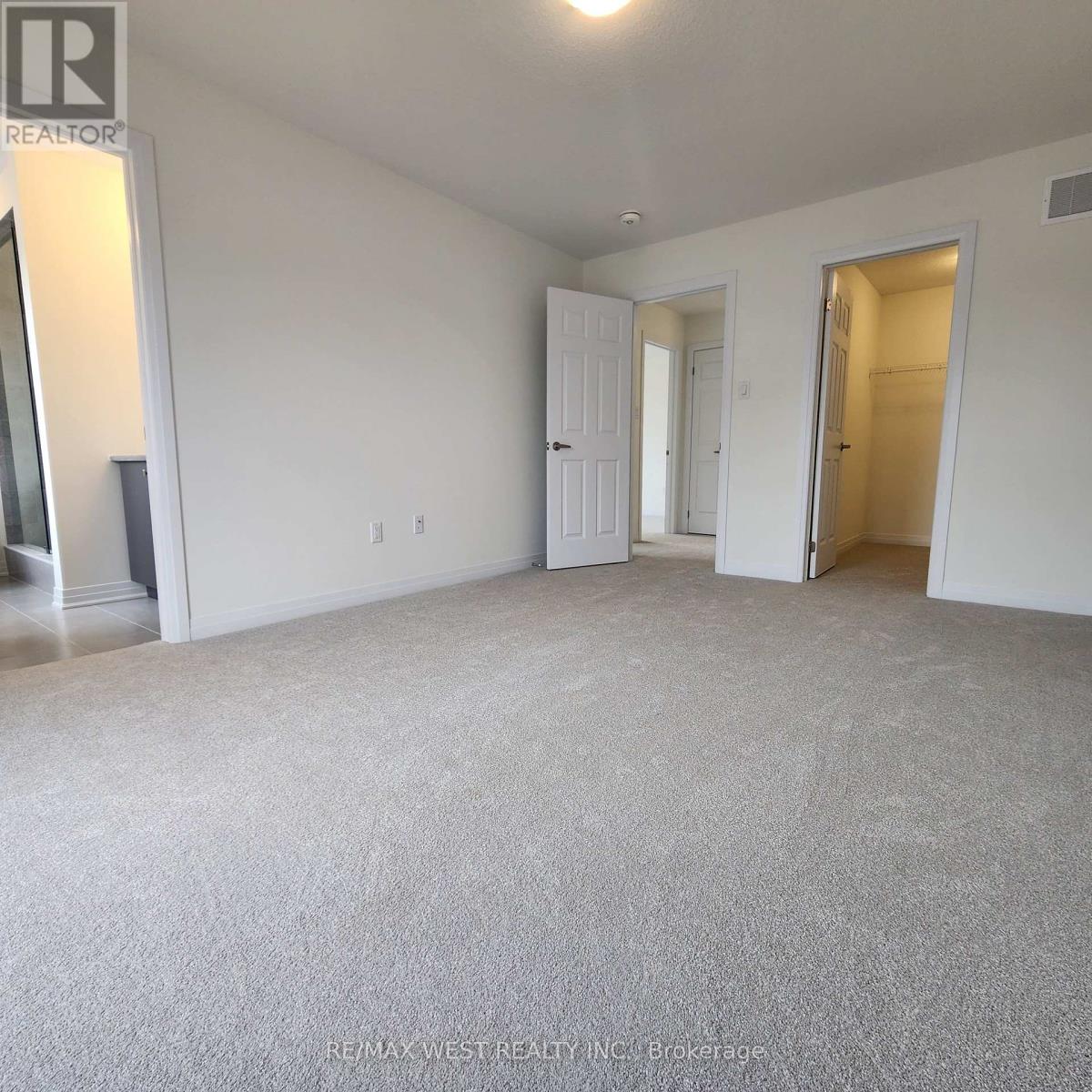 5 Pogie Drive, Welland, Ontario  L3B 0P2 - Photo 33 - X12409805