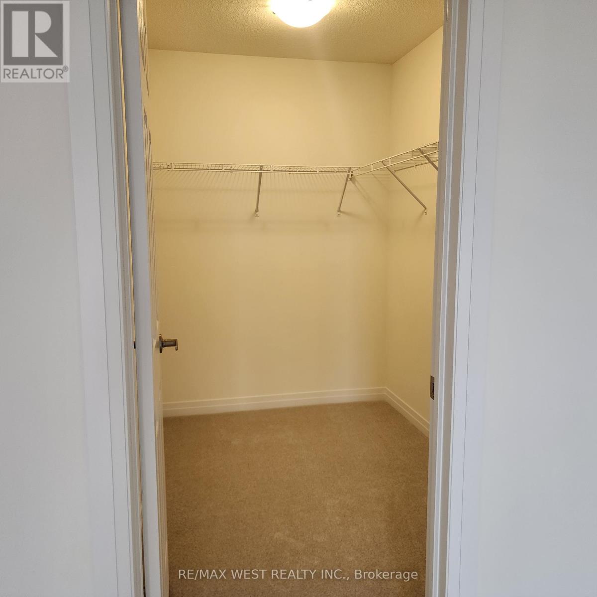 5 Pogie Drive, Welland, Ontario  L3B 0P2 - Photo 32 - X12409805
