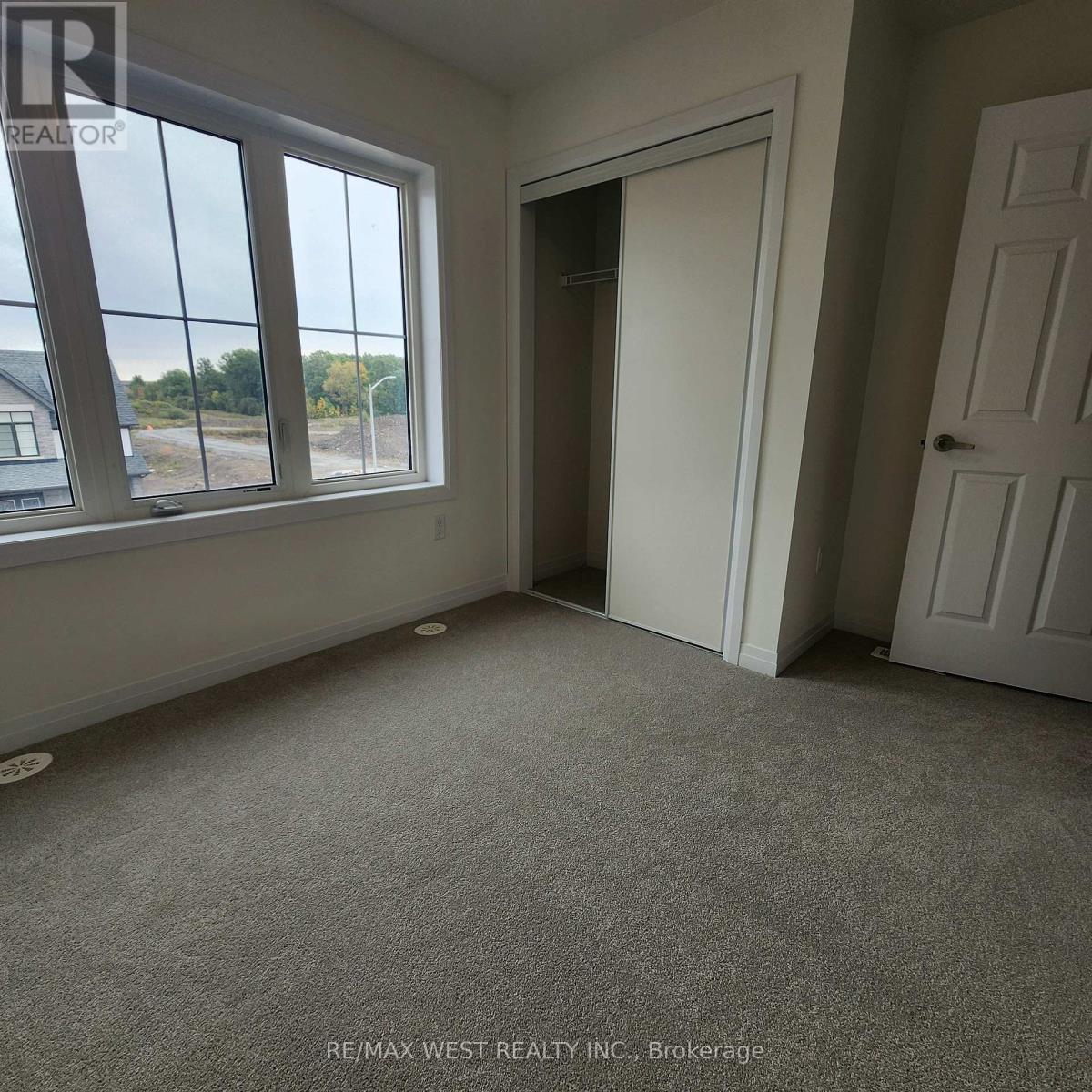 5 Pogie Drive, Welland, Ontario  L3B 0P2 - Photo 30 - X12409805