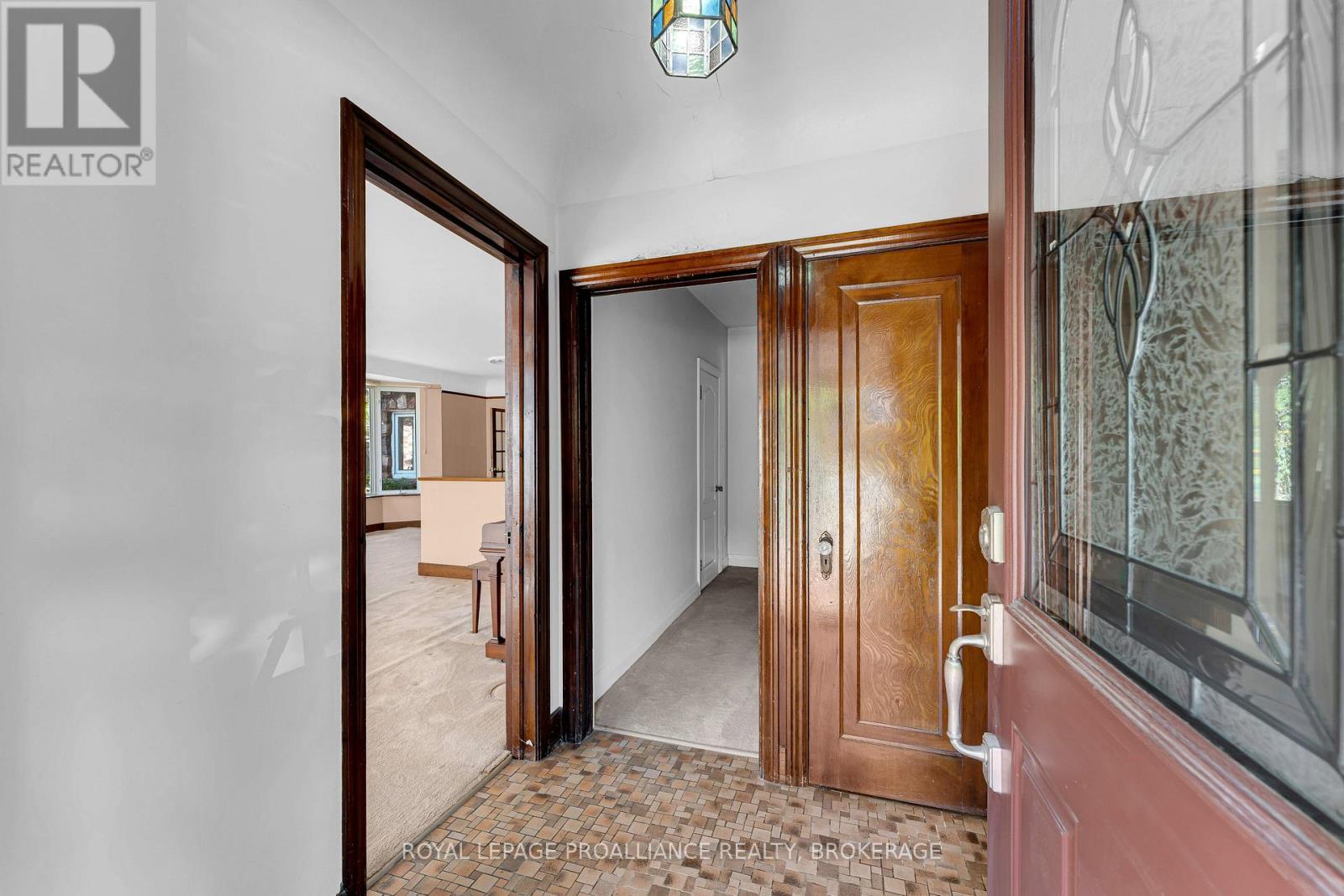 235 Park Street, Kingston, Ontario  K7L 1K4 - Photo 6 - X12429374