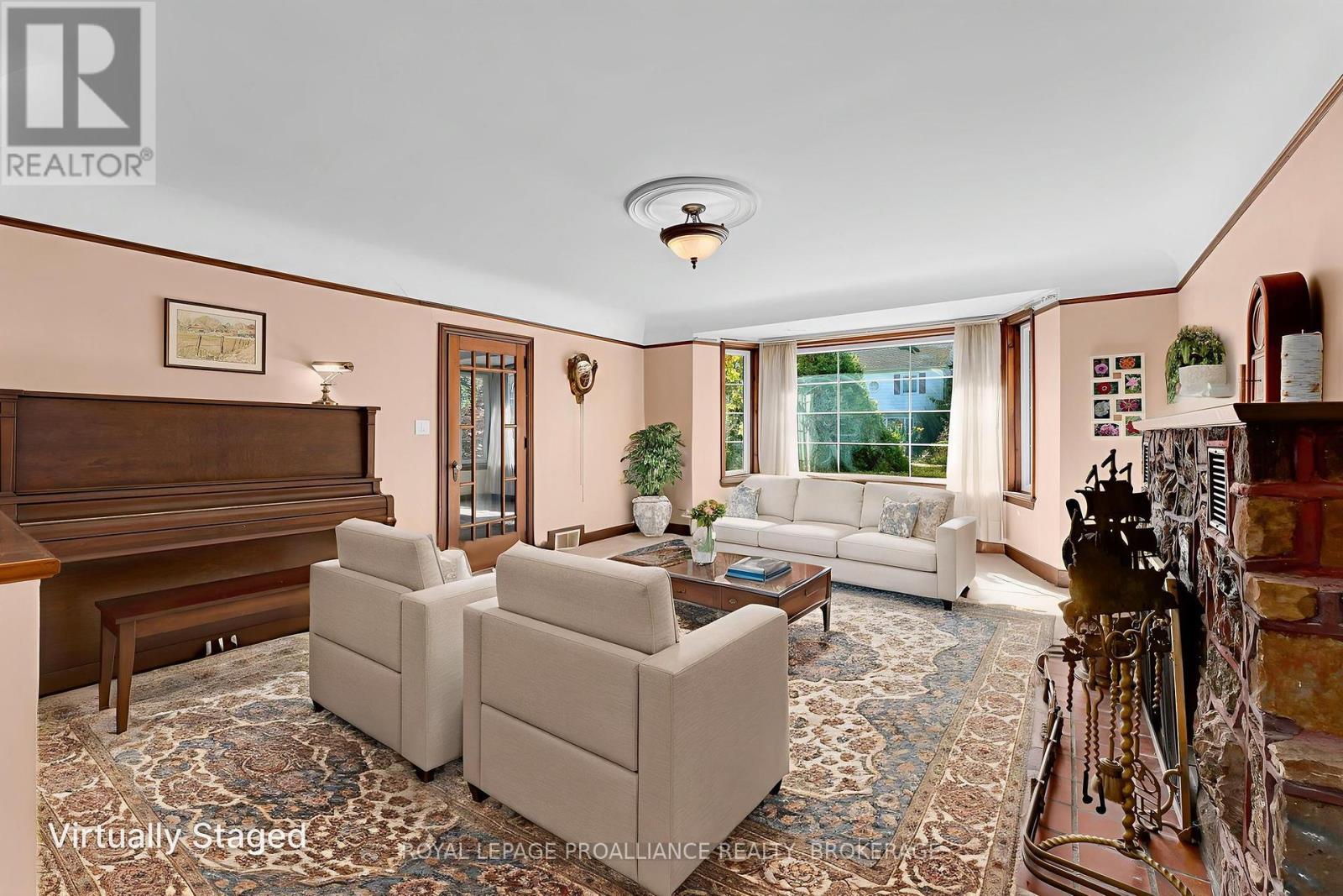 235 Park Street, Kingston, Ontario  K7L 1K4 - Photo 8 - X12429374