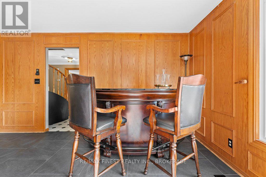 550 Rankin Crescent, Kingston, Ontario  K7M 7L4 - Photo 12 - X12429445