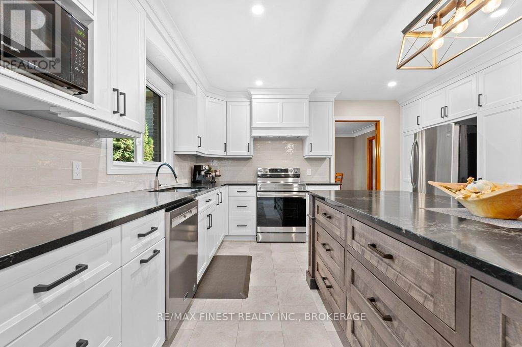 550 Rankin Crescent, Kingston, Ontario  K7M 7L4 - Photo 20 - X12429445