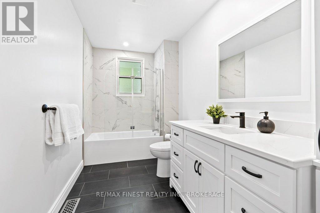 550 Rankin Crescent, Kingston, Ontario  K7M 7L4 - Photo 30 - X12429445