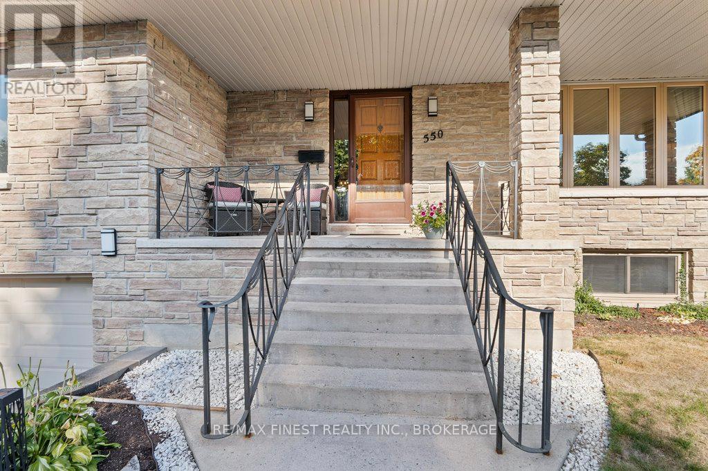550 Rankin Crescent, Kingston, Ontario  K7M 7L4 - Photo 4 - X12429445