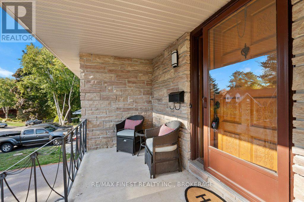 550 Rankin Crescent, Kingston, Ontario  K7M 7L4 - Photo 5 - X12429445