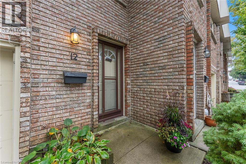 125 Bonaventure Drive Unit# 12, Hamilton, Ontario  L9C 5Y9 - Photo 2 - 40771822