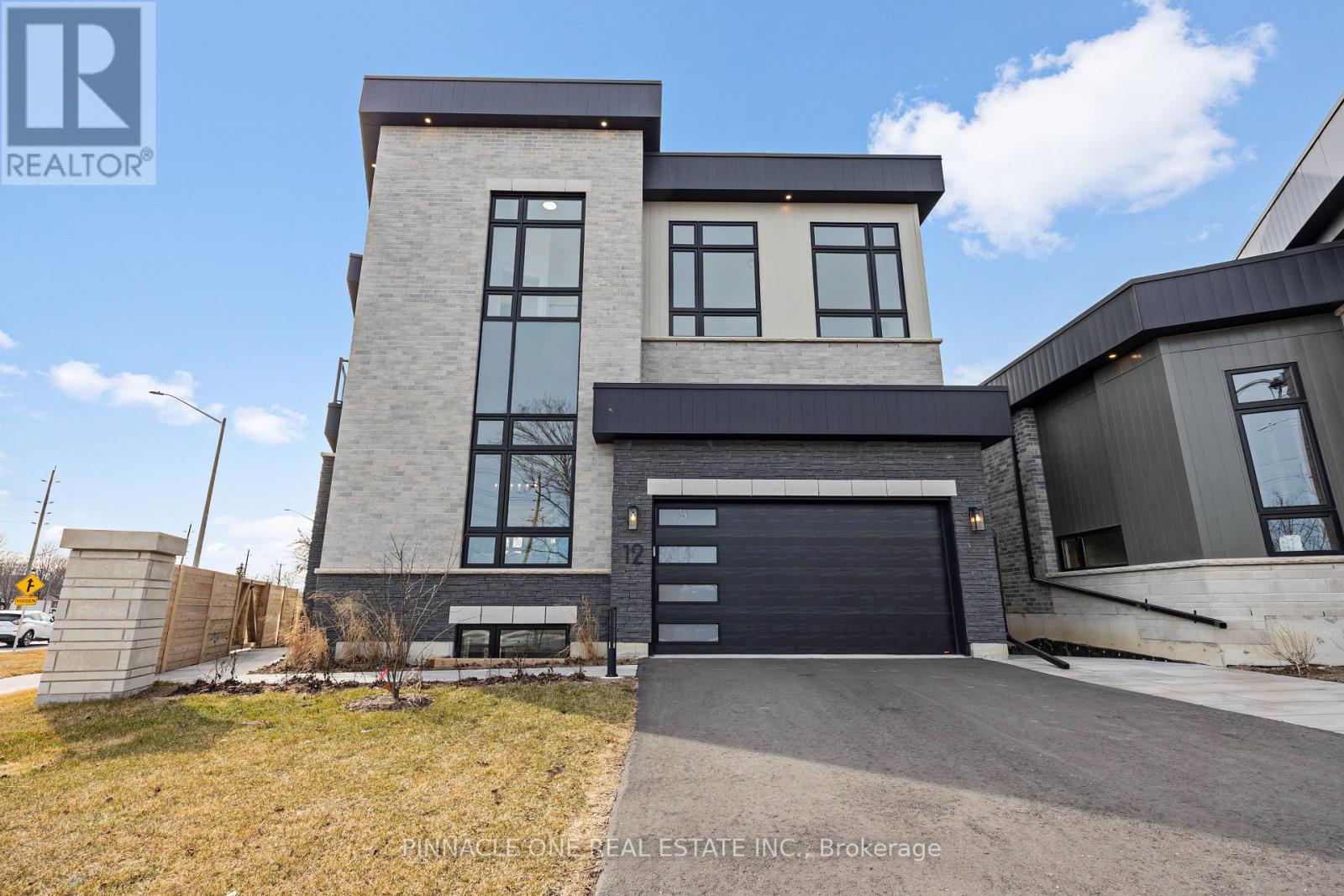 12 TIDMARSH LANE, Ajax, Ontario