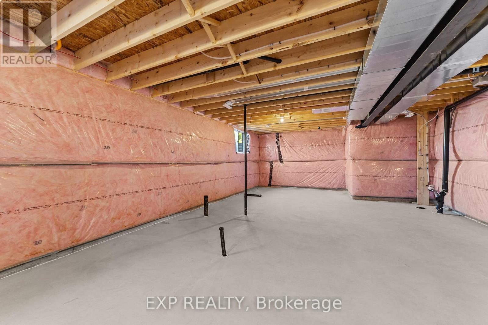 408 Erie Street, Warwick, Ontario  N0M 2S0 - Photo 21 - X12429354