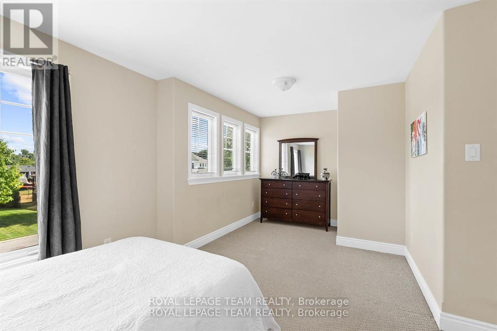221 Santiago Street, Carleton Place, Ontario  K7C 0C7 - Photo 23 - X12429340