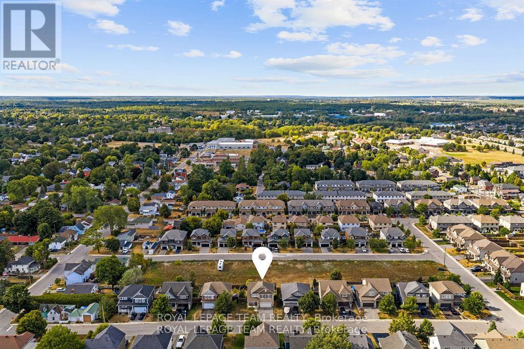221 Santiago Street, Carleton Place, Ontario  K7C 0C7 - Photo 44 - X12429340
