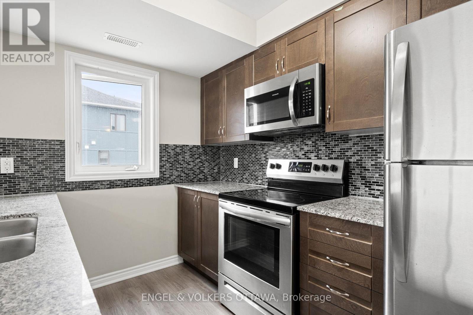 2248 Watercolours Way, Ottawa, Ontario  K2J 6N3 - Photo 10 - X12429369