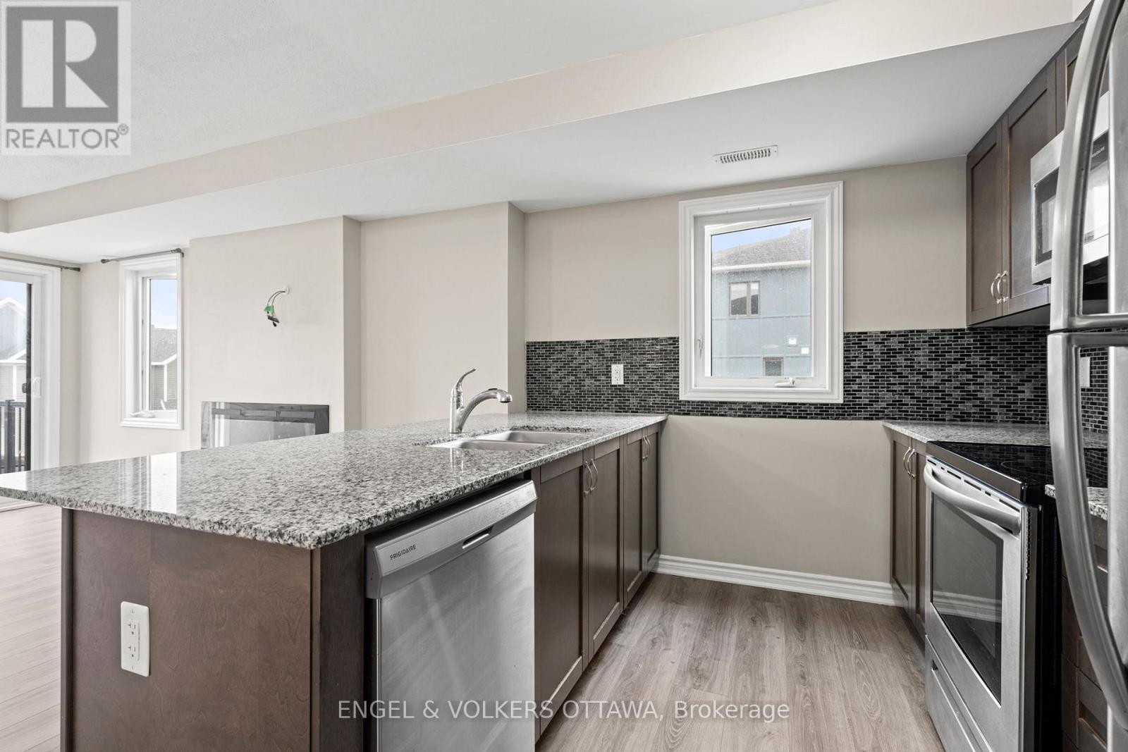 2248 Watercolours Way, Ottawa, Ontario  K2J 6N3 - Photo 11 - X12429369