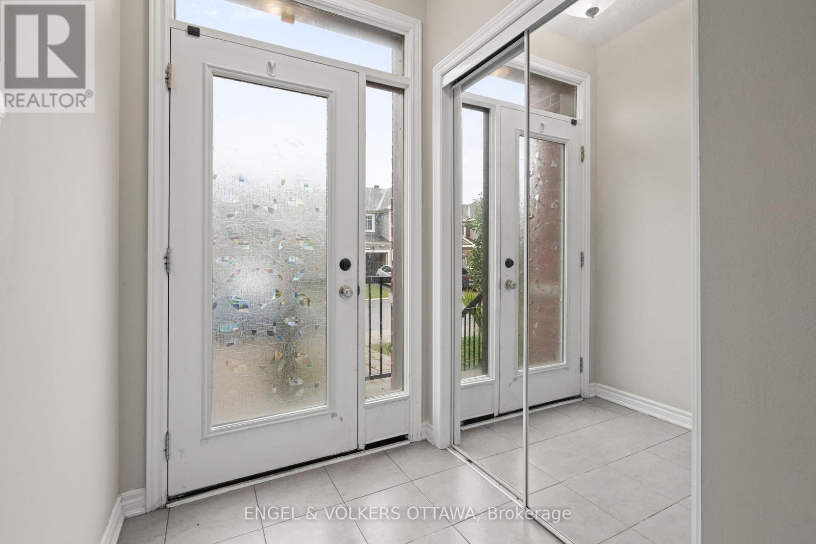 2248 Watercolours Way, Ottawa, Ontario  K2J 6N3 - Photo 4 - X12429369