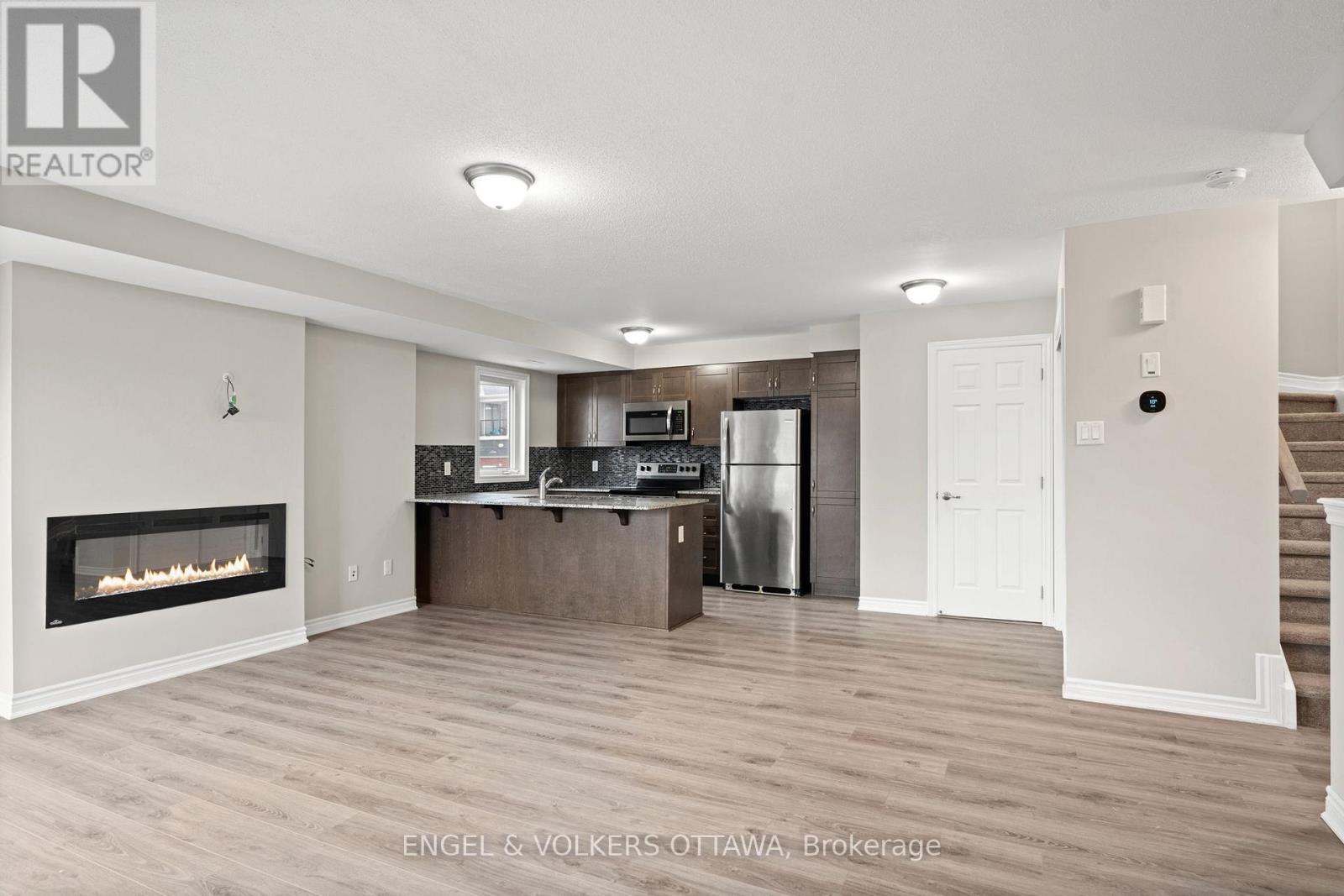 2248 Watercolours Way, Ottawa, Ontario  K2J 6N3 - Photo 8 - X12429369