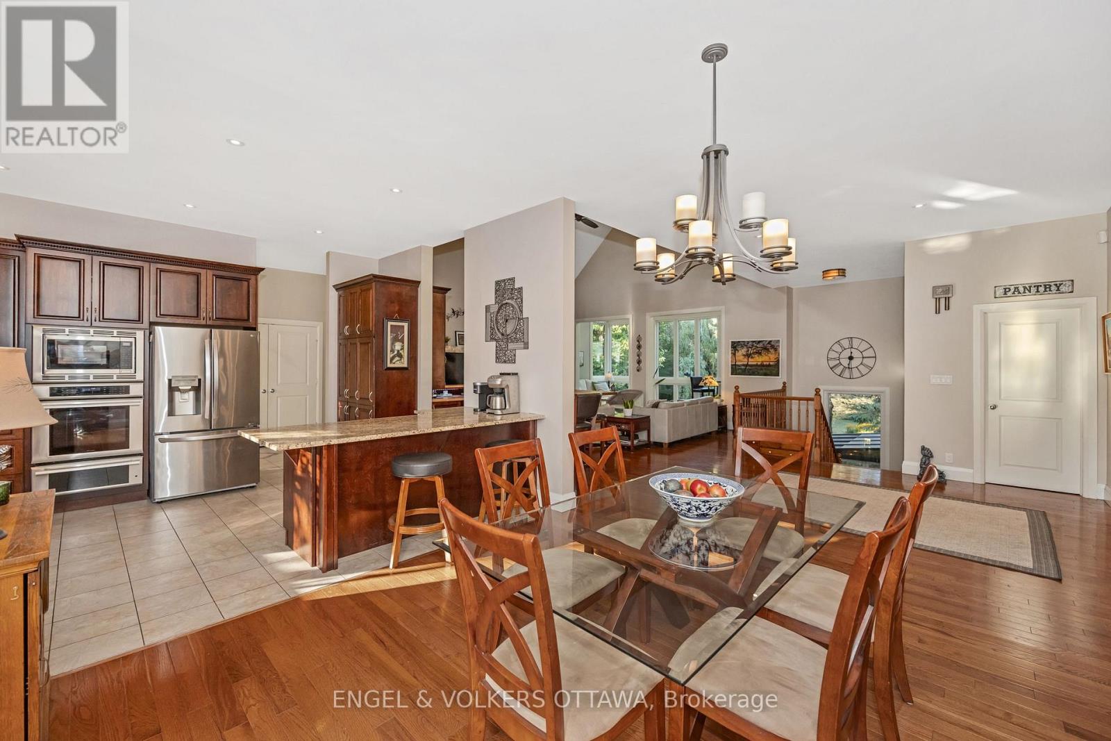 1836 Whitemarsh Crescent, Ottawa, Ontario  K2W 1B5 - Photo 13 - X12429373