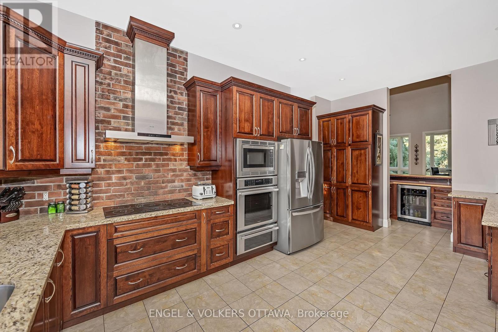 1836 Whitemarsh Crescent, Ottawa, Ontario  K2W 1B5 - Photo 15 - X12429373