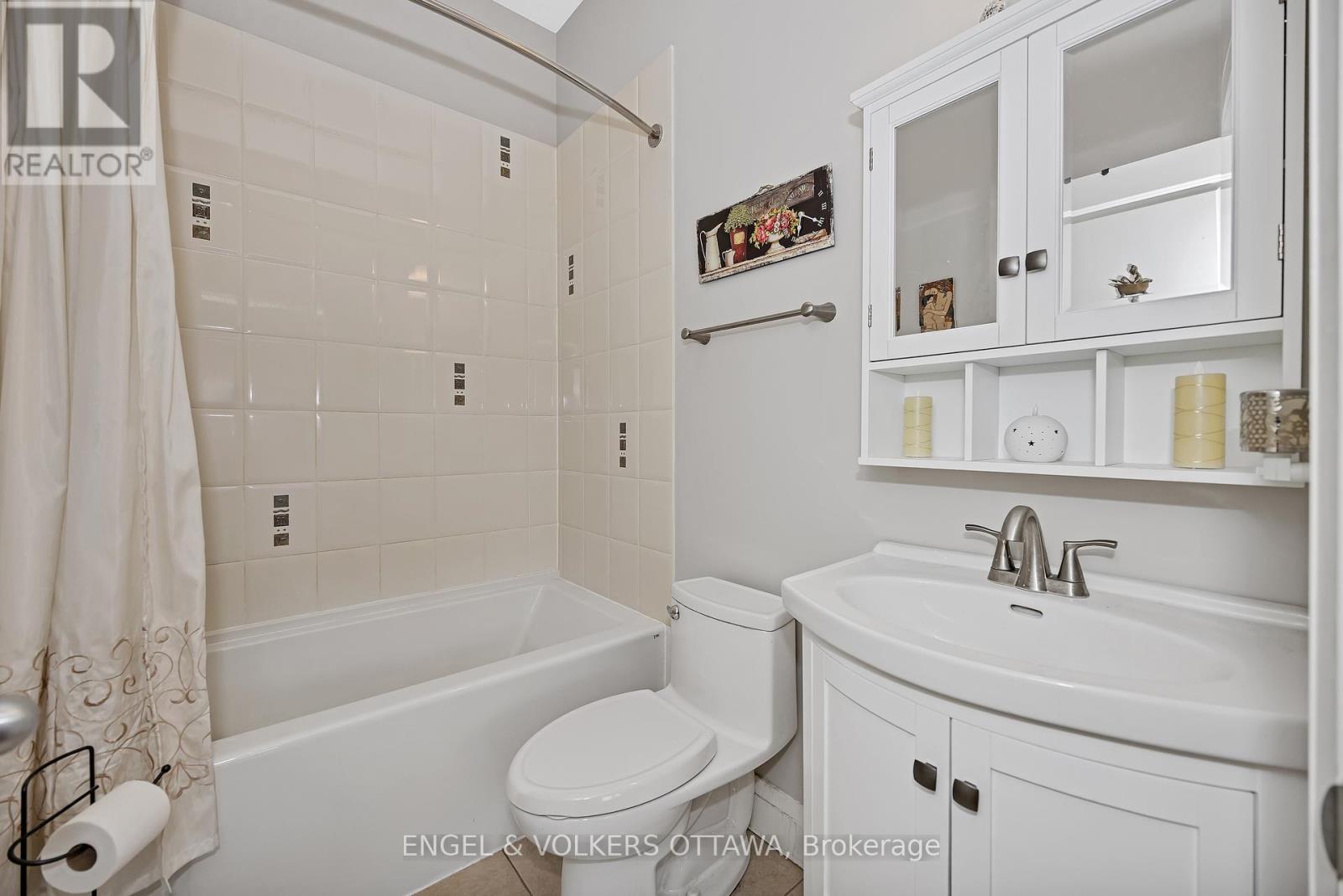 1836 Whitemarsh Crescent, Ottawa, Ontario  K2W 1B5 - Photo 27 - X12429373