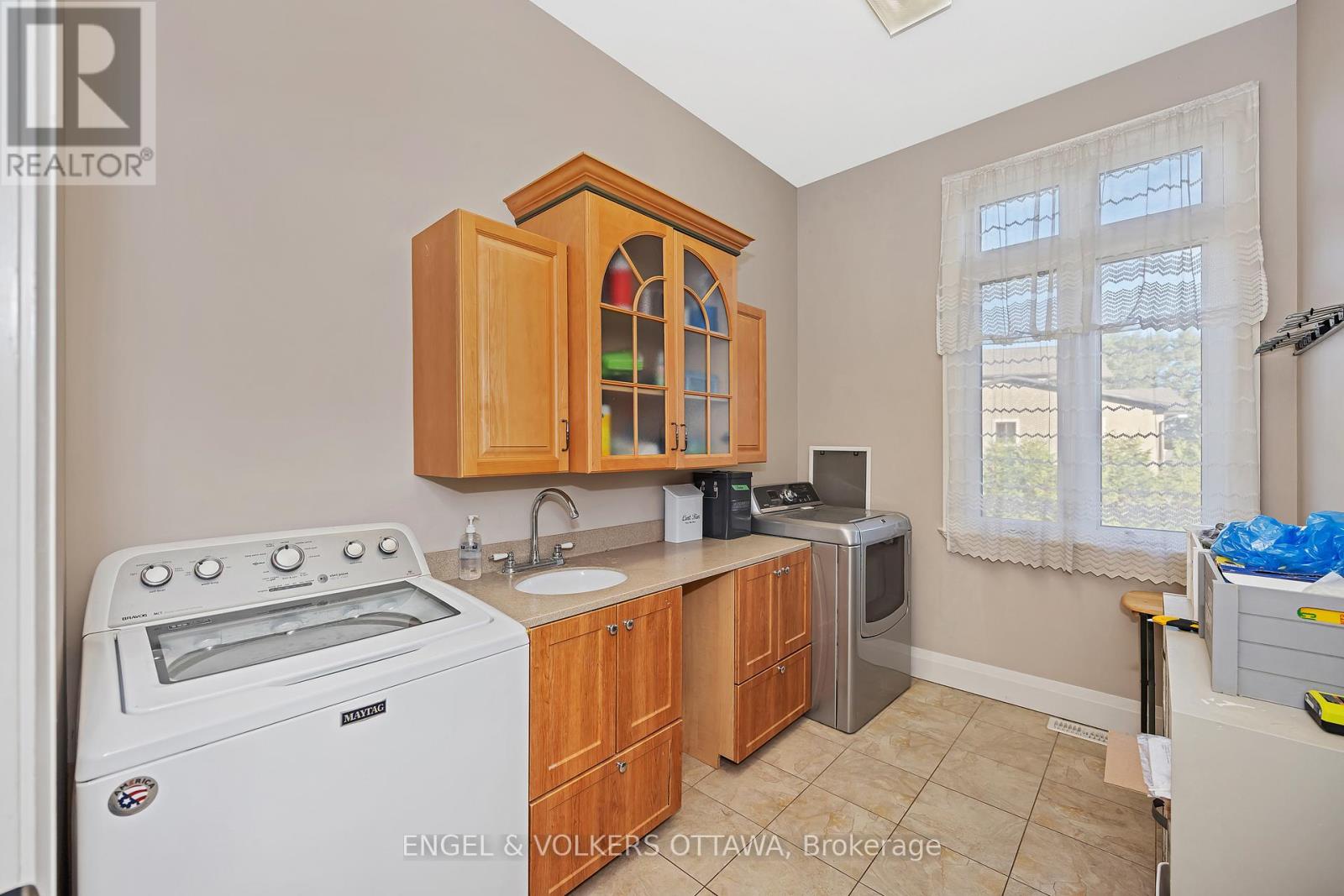 1836 Whitemarsh Crescent, Ottawa, Ontario  K2W 1B5 - Photo 28 - X12429373