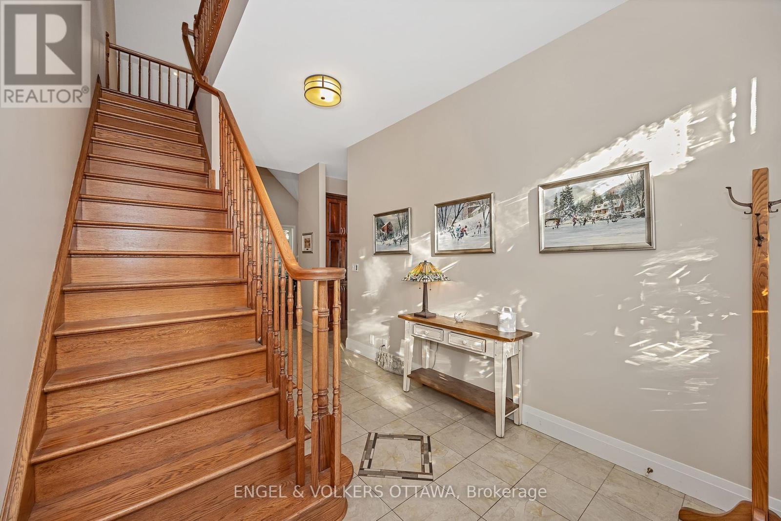 1836 Whitemarsh Crescent, Ottawa, Ontario  K2W 1B5 - Photo 29 - X12429373