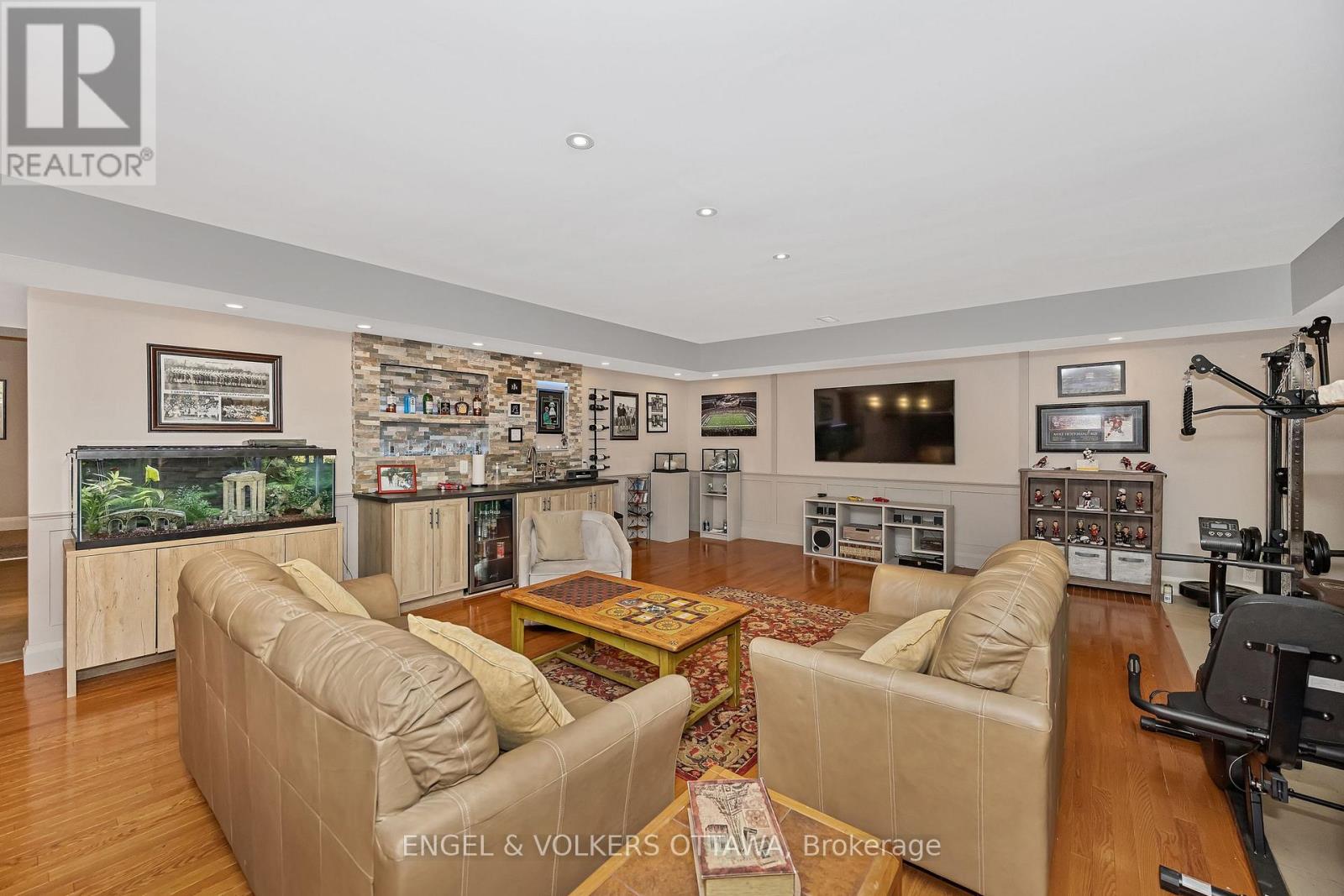 1836 Whitemarsh Crescent, Ottawa, Ontario  K2W 1B5 - Photo 37 - X12429373