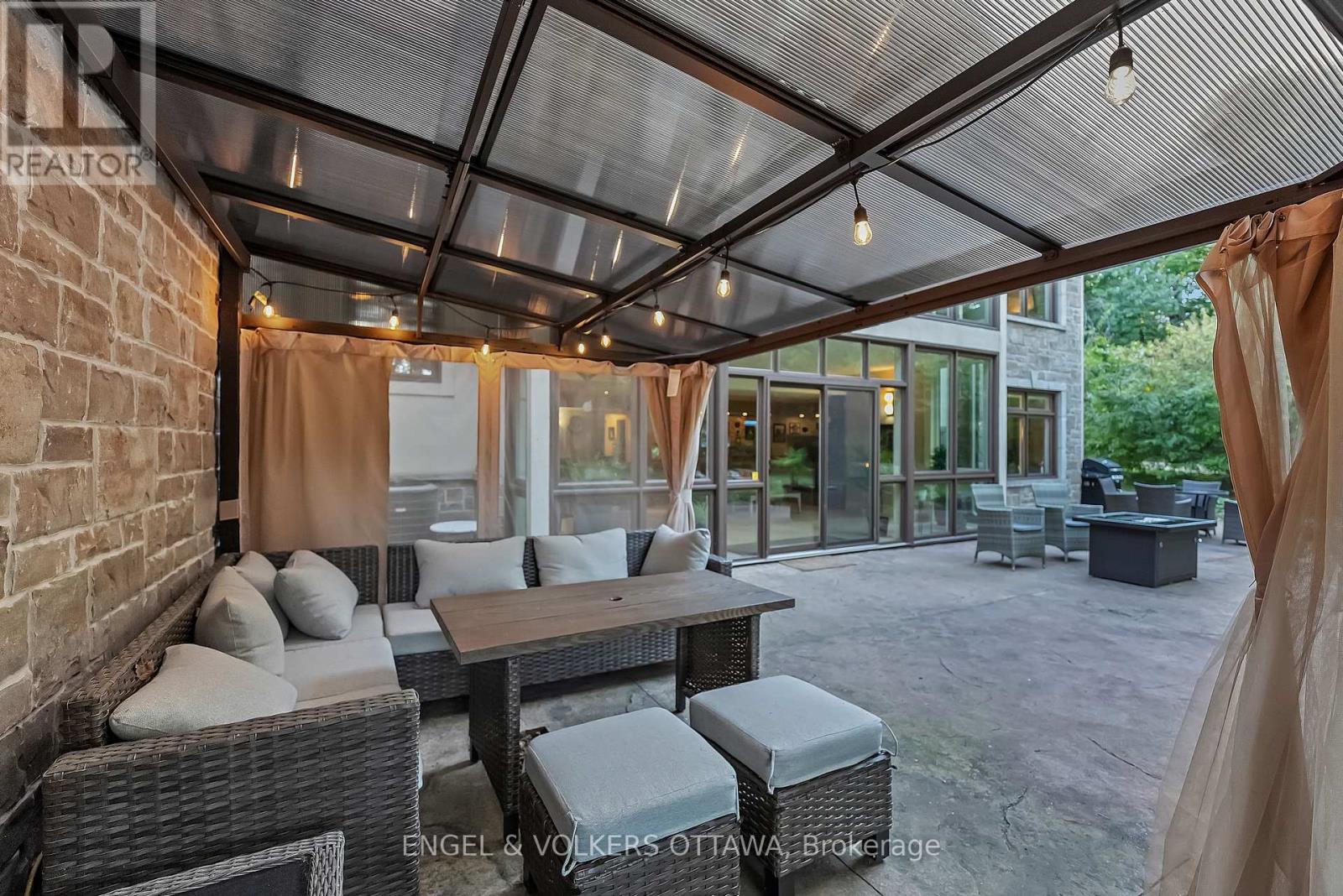 1836 Whitemarsh Crescent, Ottawa, Ontario  K2W 1B5 - Photo 43 - X12429373