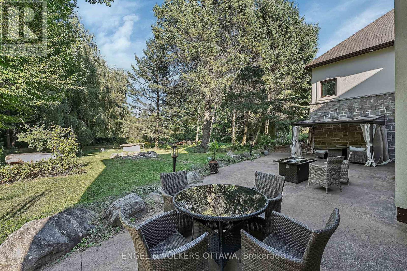 1836 Whitemarsh Crescent, Ottawa, Ontario  K2W 1B5 - Photo 45 - X12429373