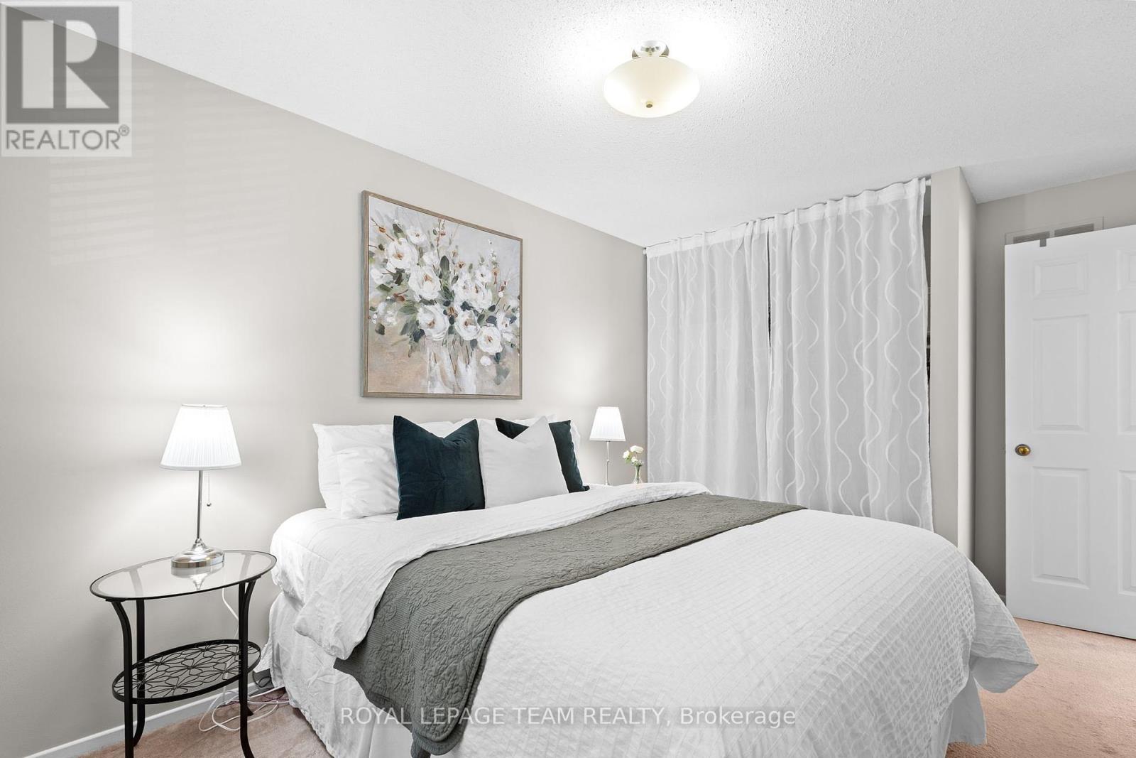24 Hyannis Avenue, Ottawa, Ontario  K2J 2W8 - Photo 25 - X12429413