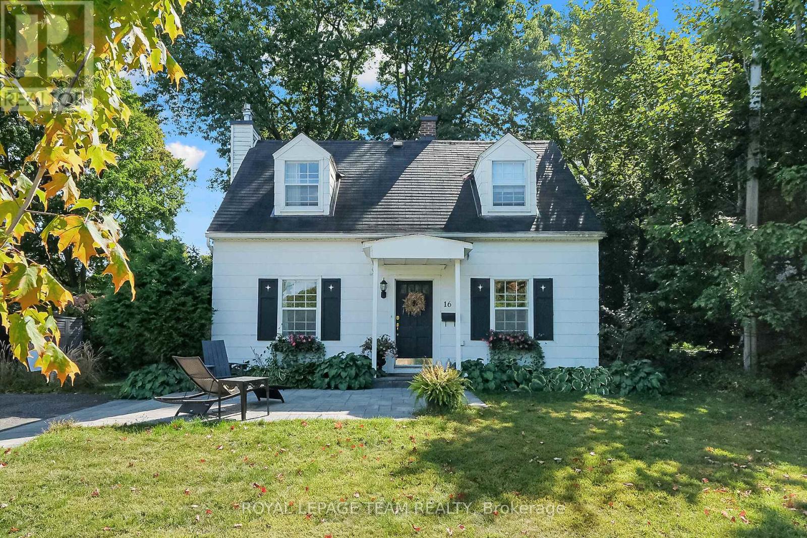 16 SANDRIDGE ROAD, Ottawa, Ontario