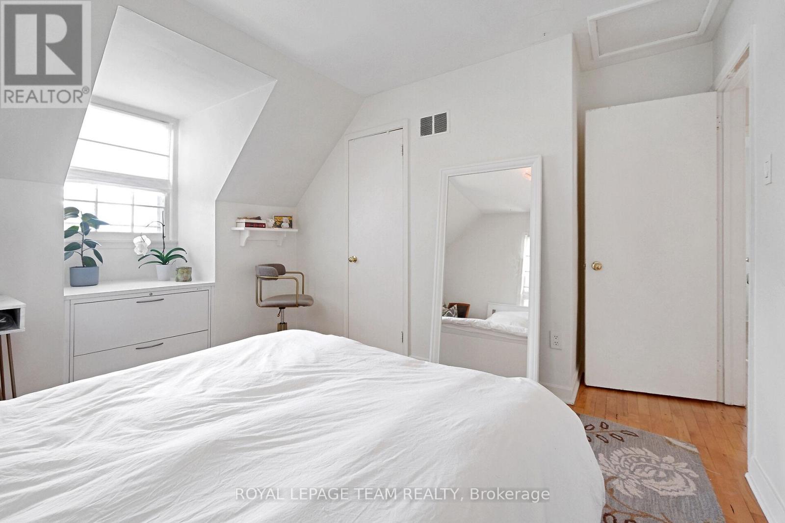 16 Sandridge Road, Ottawa, Ontario  K1K 0A8 - Photo 20 - X12429427