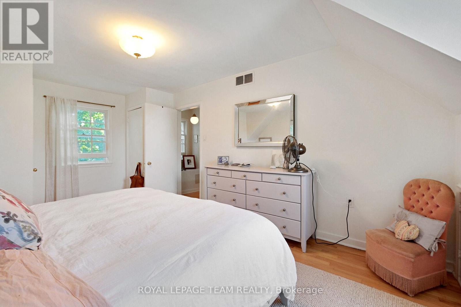 16 Sandridge Road, Ottawa, Ontario  K1K 0A8 - Photo 25 - X12429427