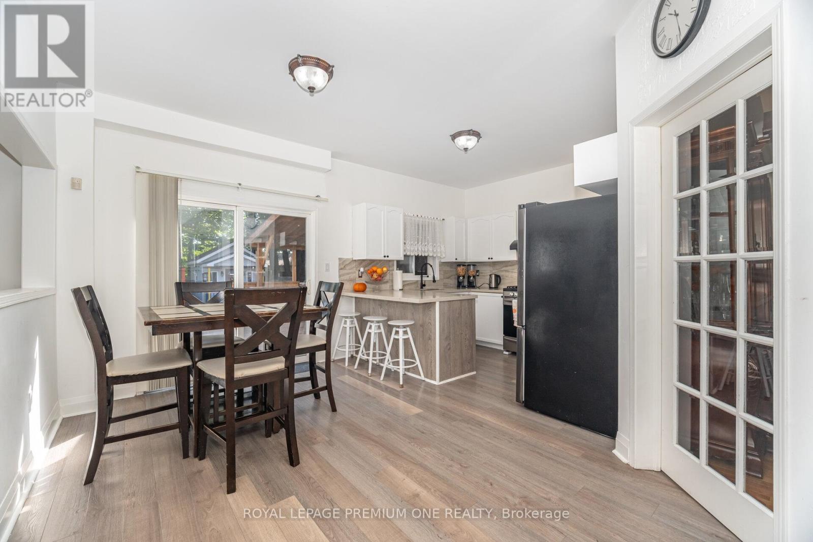2039 Thompson Street, Innisfil, Ontario  L9S 4Z1 - Photo 14 - N12429310