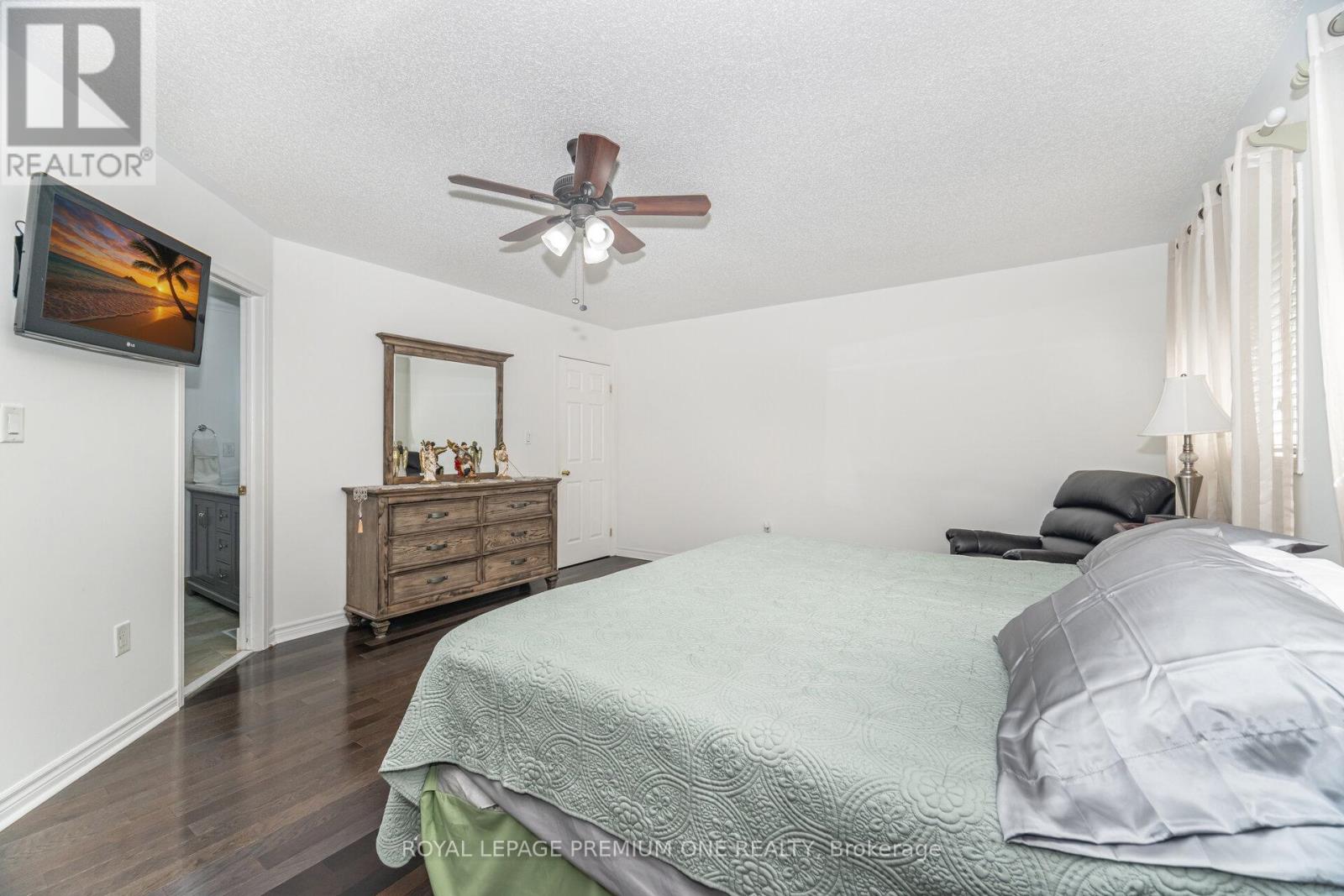 2039 Thompson Street, Innisfil, Ontario  L9S 4Z1 - Photo 23 - N12429310
