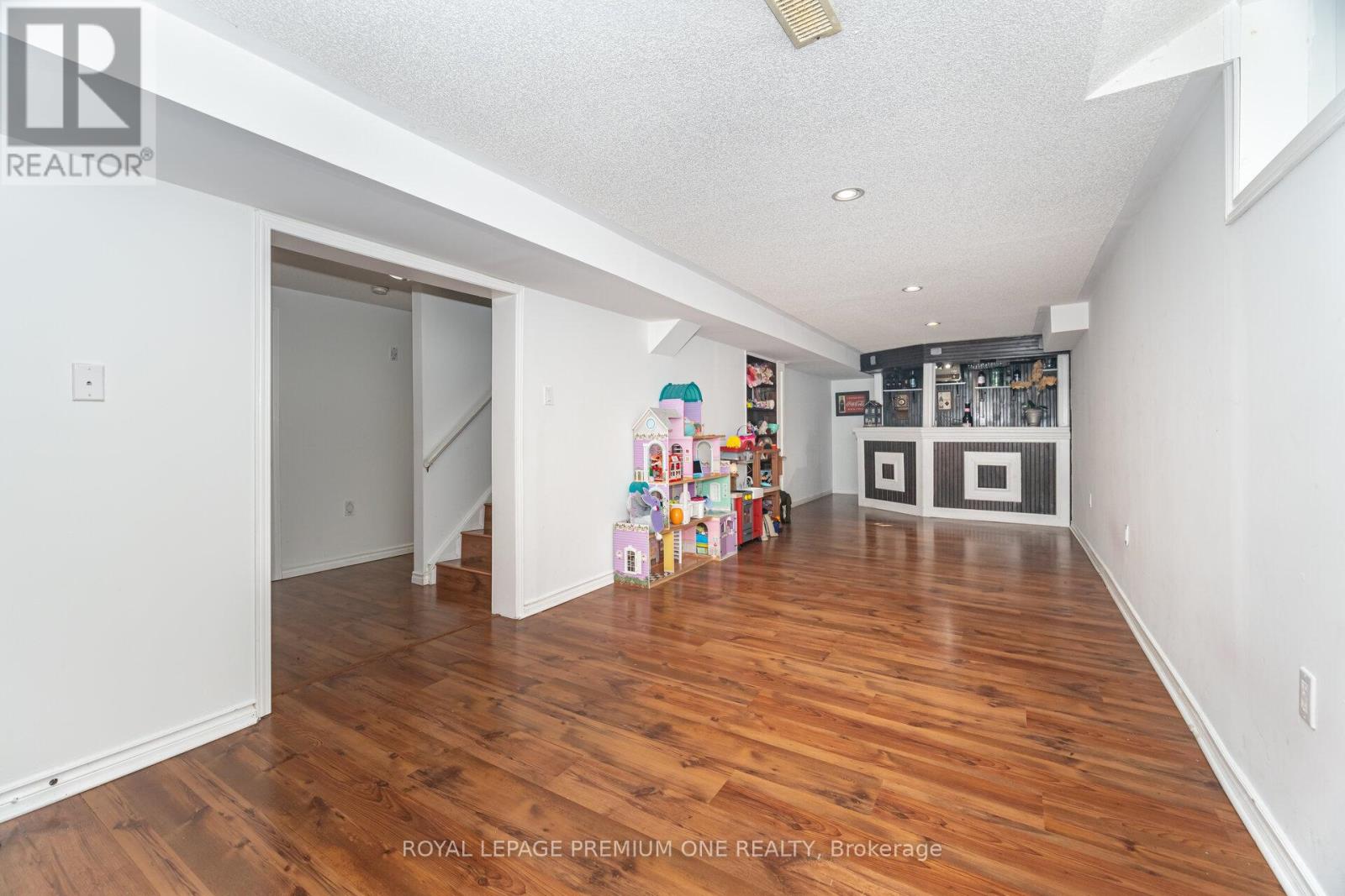 2039 Thompson Street, Innisfil, Ontario  L9S 4Z1 - Photo 37 - N12429310