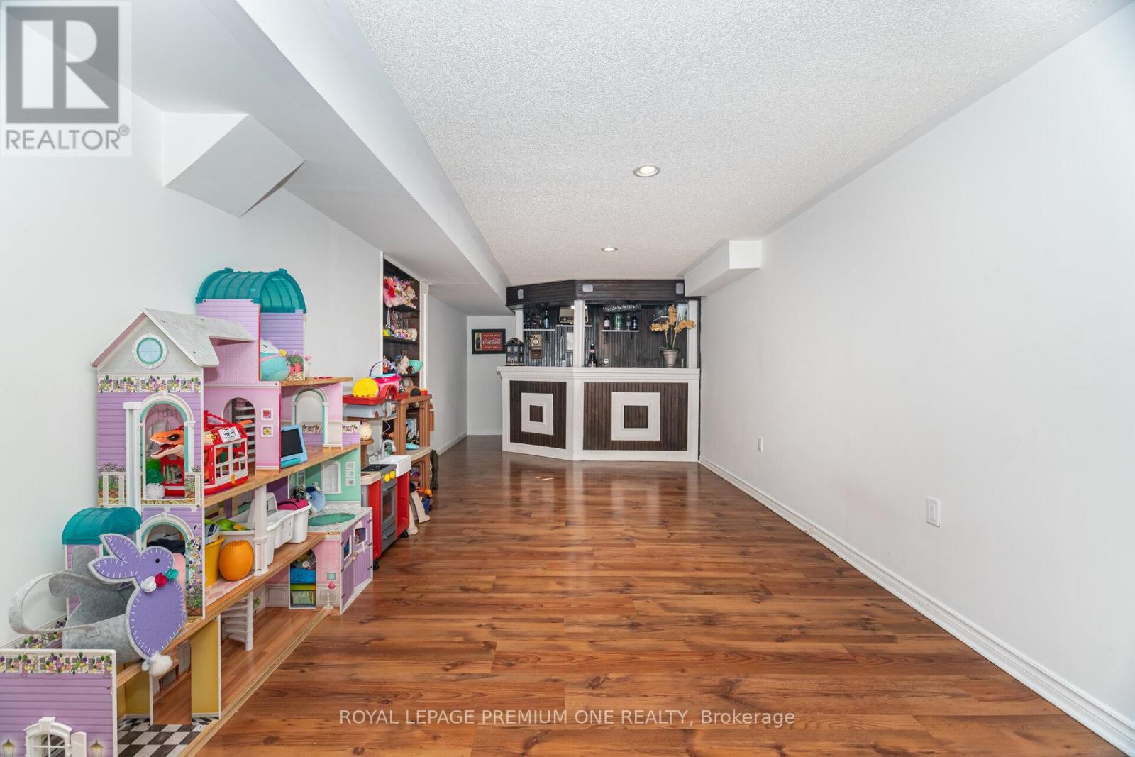 2039 Thompson Street, Innisfil, Ontario  L9S 4Z1 - Photo 39 - N12429310