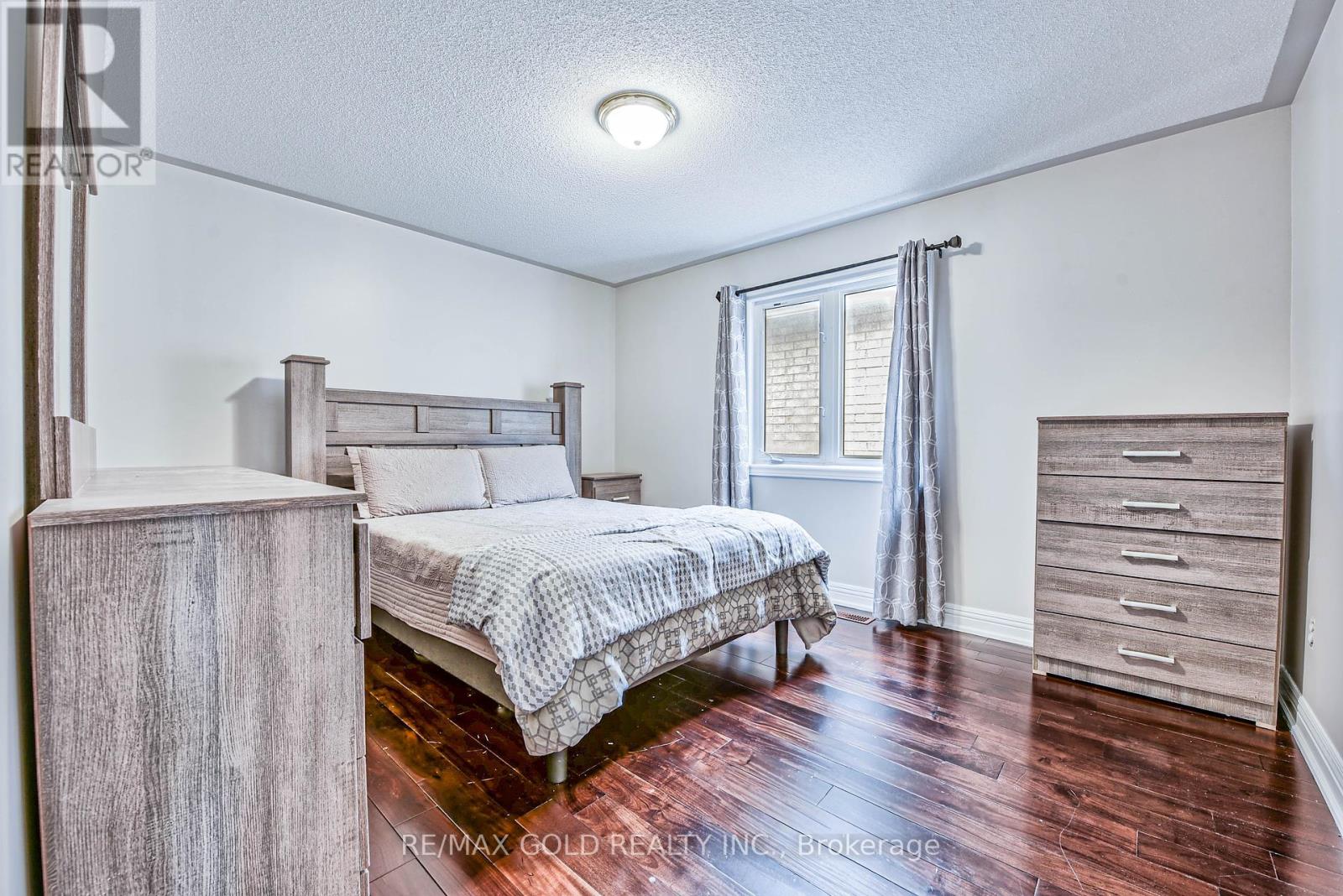 215 Bachman Drive, Vaughan, Ontario  L6A 3V9 - Photo 25 - N12429313