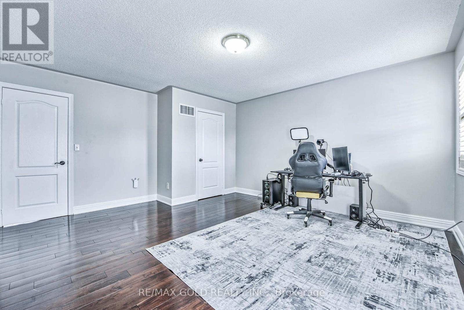215 Bachman Drive, Vaughan, Ontario  L6A 3V9 - Photo 28 - N12429313