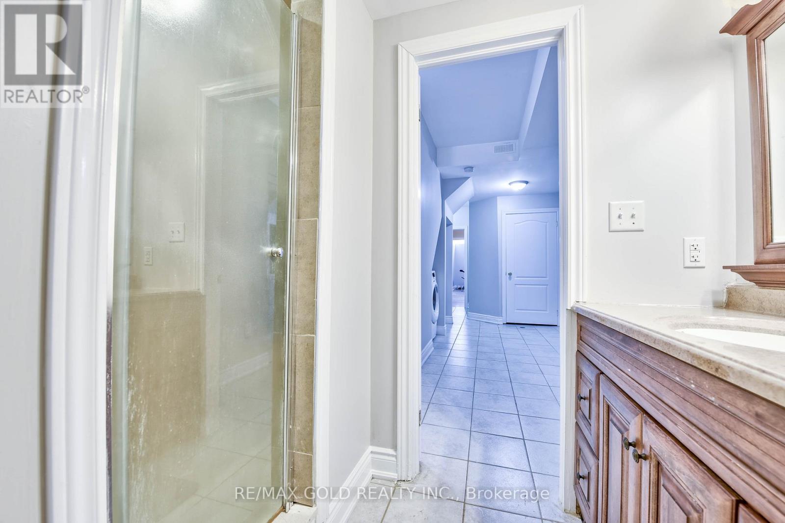215 Bachman Drive, Vaughan, Ontario  L6A 3V9 - Photo 42 - N12429313