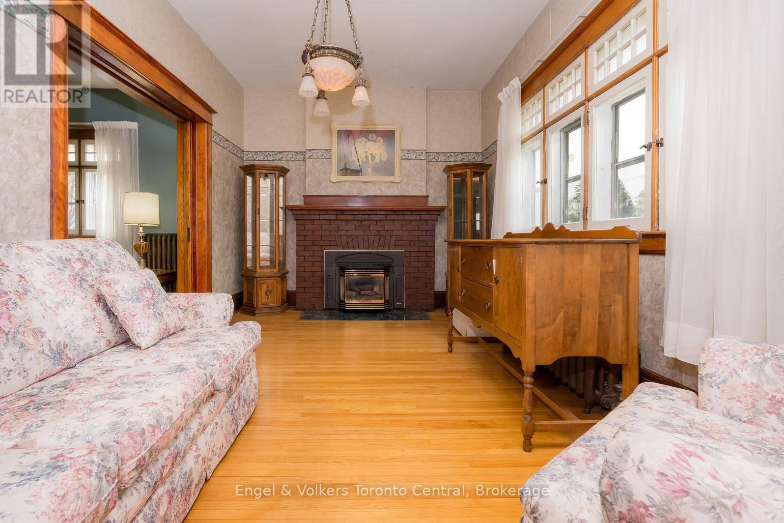 299 Napier Street, Collingwood, Ontario  L9Y 3T6 - Photo 6 - S12429416