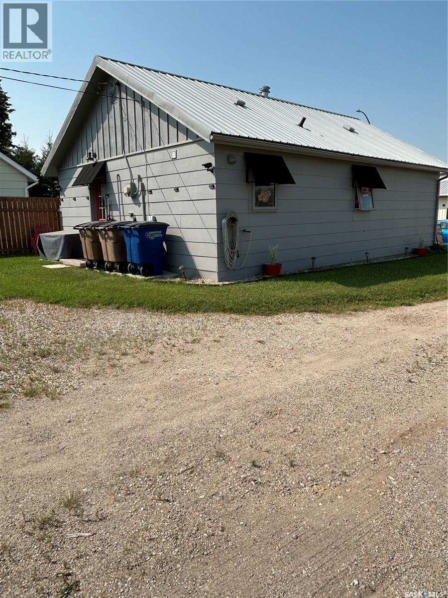 217 1st Avenue W, Kelvington, Saskatchewan  S0A 1W0 - Photo 22 - SK007953