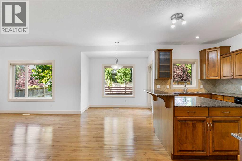 68 Elmont Court Sw, Calgary, Alberta  T3H 5Z8 - Photo 8 - A2246175