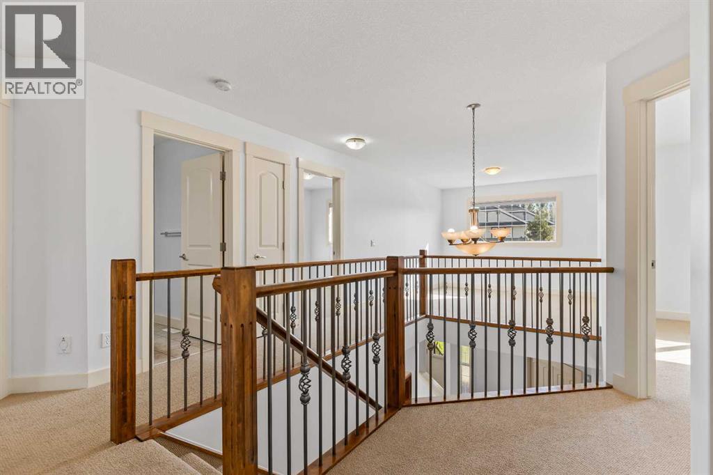 68 Elmont Court Sw, Calgary, Alberta  T3H 5Z8 - Photo 21 - A2246175