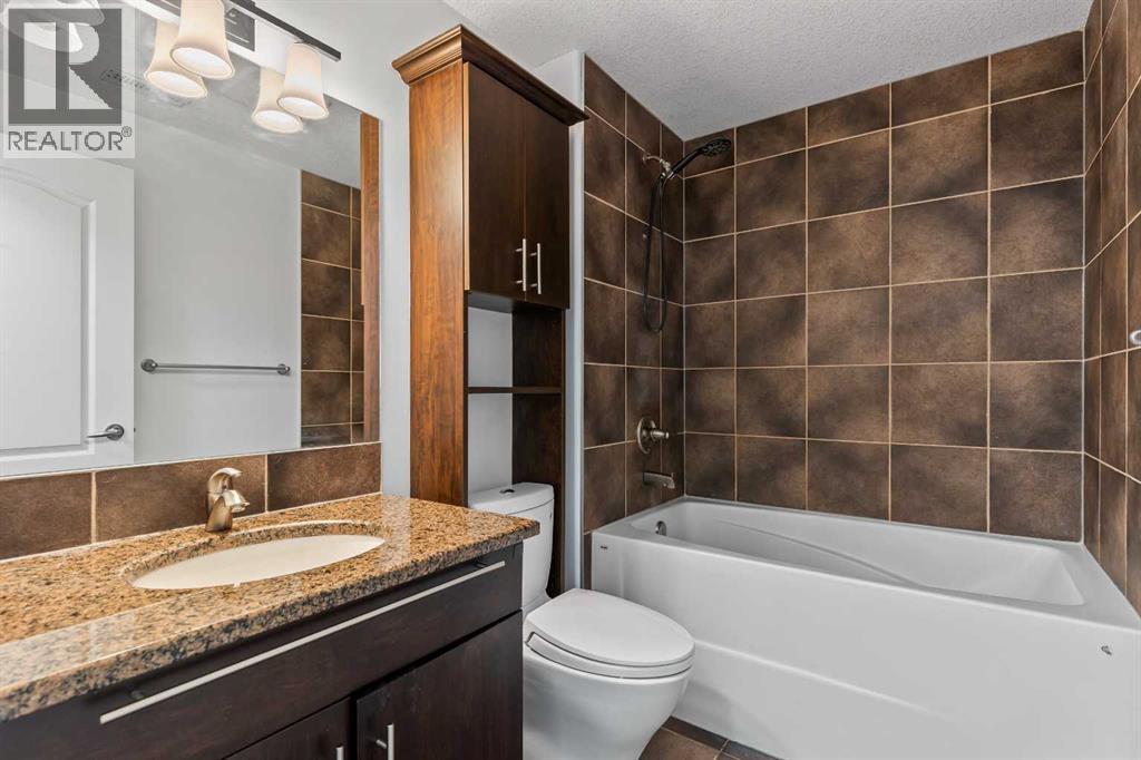 68 Elmont Court Sw, Calgary, Alberta  T3H 5Z8 - Photo 43 - A2246175