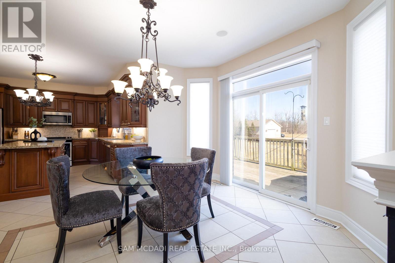 11170 Menzies Court, Milton, Ontario  L0P 1B0 - Photo 14 - W12429274
