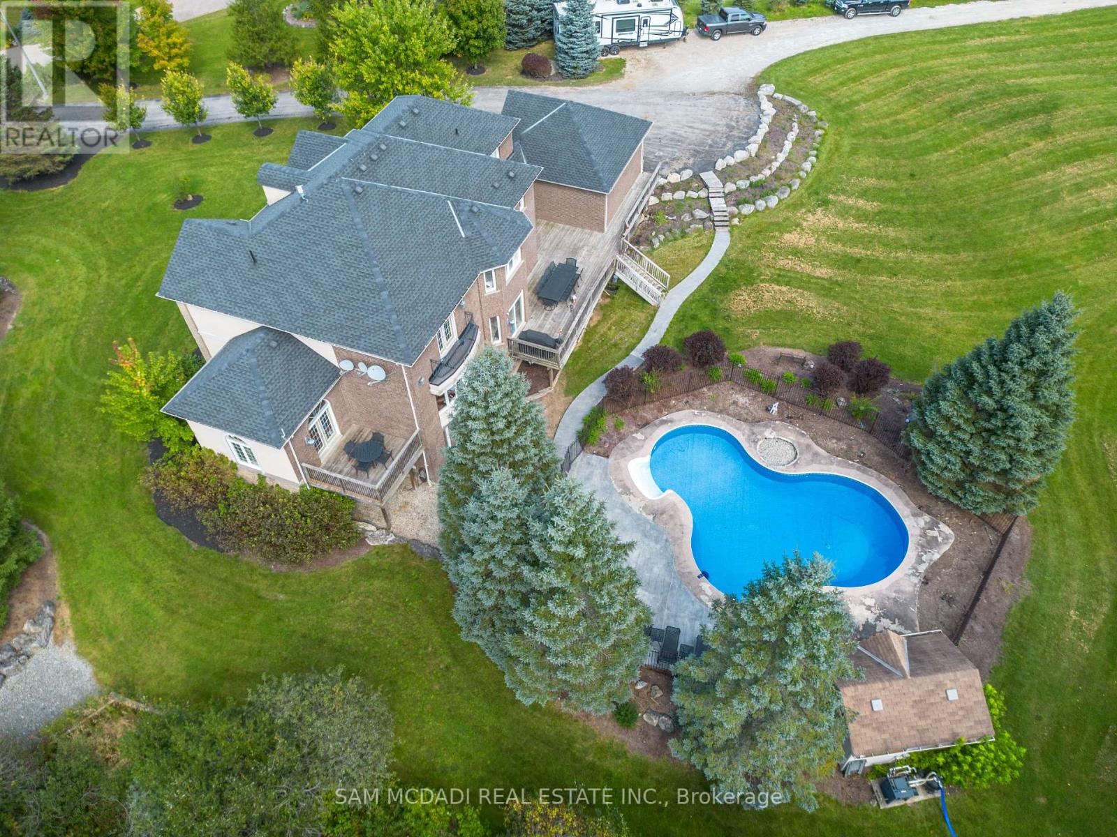 11170 Menzies Court, Milton, Ontario  L0P 1B0 - Photo 3 - W12429274