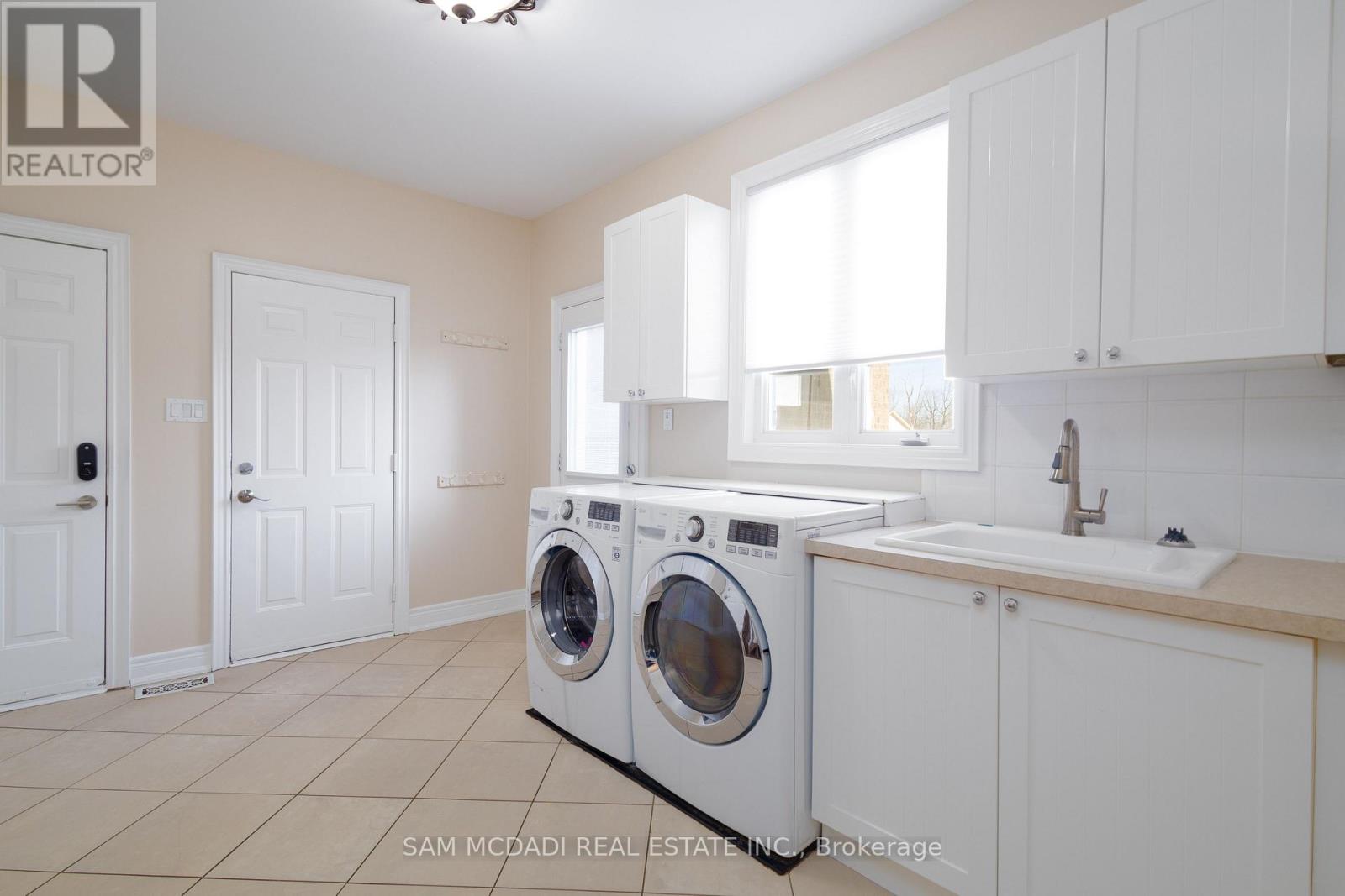 11170 Menzies Court, Milton, Ontario  L0P 1B0 - Photo 44 - W12429274